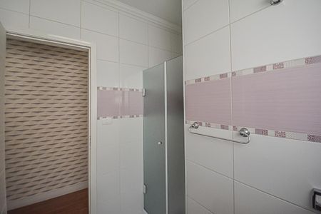 Casa à venda com 193m², 3 quartos e 2 vagas Casa à venda com 193m², 3 quartos e 2 vagasBanheiro