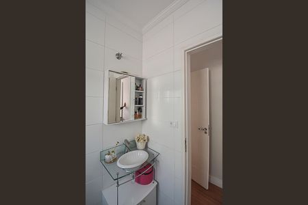 Casa à venda com 193m², 3 quartos e 2 vagas Casa à venda com 193m², 3 quartos e 2 vagasBanheiro da Suíte