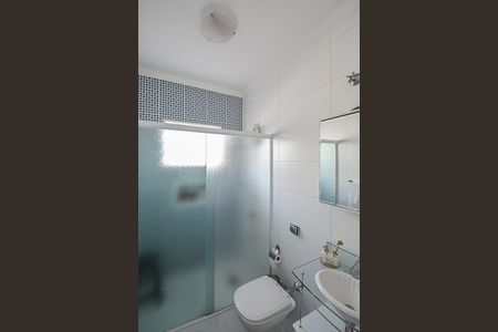 Casa à venda com 193m², 3 quartos e 2 vagas Casa à venda com 193m², 3 quartos e 2 vagasBanheiro da Suíte