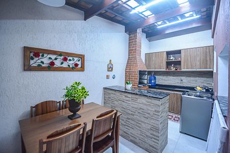 Casa à venda com 193m², 3 quartos e 2 vagas Casa à venda com 193m², 3 quartos e 2 vagasChurrasqueira