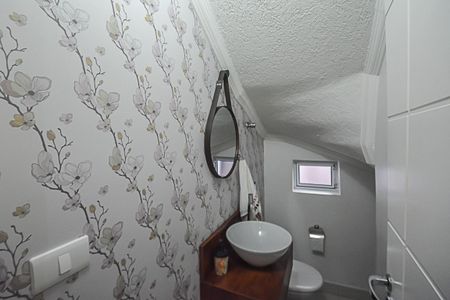 Casa à venda com 193m², 3 quartos e 2 vagas Casa à venda com 193m², 3 quartos e 2 vagasLavabo