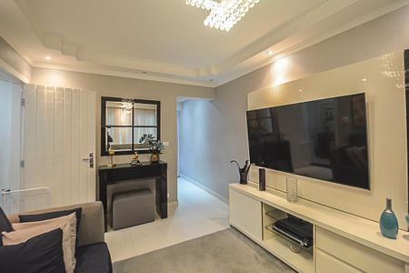 Casa à venda com 193m², 3 quartos e 2 vagas Casa à venda com 193m², 3 quartos e 2 vagasSala