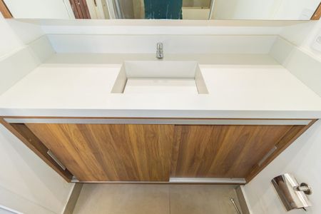 Apartamento à venda com 70m², 2 quartos e 1 vaga Apartamento à venda com 70m², 2 quartos e 1 vagaBanheiro da Suíte