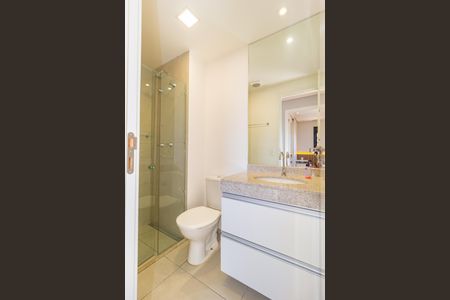 Apartamento à venda com 70m², 2 quartos e 1 vaga Apartamento à venda com 70m², 2 quartos e 1 vagaBanheiro