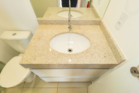 Apartamento à venda com 70m², 2 quartos e 1 vaga Apartamento à venda com 70m², 2 quartos e 1 vagaBanheiro