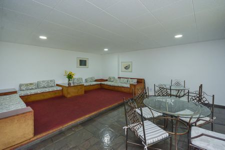 Apartamento à venda com 75m², 3 quartos e 1 vagaÁrea comum