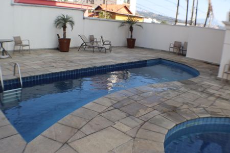 Apartamento à venda com 75m², 3 quartos e 1 vaga Apartamento à venda com 75m², 3 quartos e 1 vagaÁrea comum - Piscina