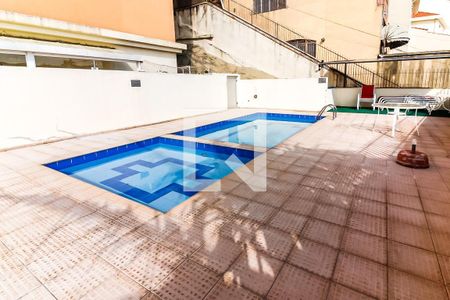 Apartamento para alugar com 64m², 2 quartos e 1 vagaÁrea comum - Piscina