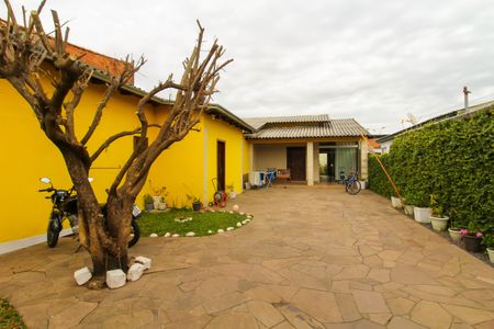 Casa para alugar com 800m², 4 quartos e 5 vagasÁrea externa