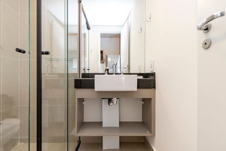 Banheiro de kitnet/studio à venda com 1 quarto, 20m² em Santo Amaro, São Paulo