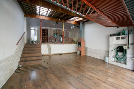 Casa à venda com 134m², 2 quartos e 2 vagas Casa à venda com 134m², 2 quartos e 2 vagasGaragem