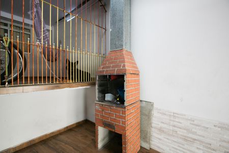 Casa à venda com 134m², 2 quartos e 2 vagas Casa à venda com 134m², 2 quartos e 2 vagasGaragem - Churrasqueira