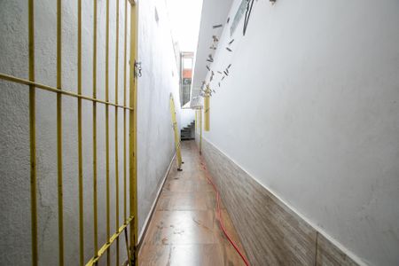 Casa à venda com 134m², 2 quartos e 2 vagas Casa à venda com 134m², 2 quartos e 2 vagasCorredor