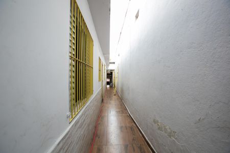 Casa à venda com 134m², 2 quartos e 2 vagas Casa à venda com 134m², 2 quartos e 2 vagasCorredor