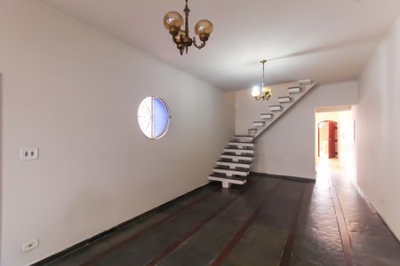 Casa à venda com 163m², 3 quartos e 2 vagasSala