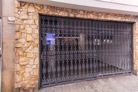 Casa à venda com 163m², 3 quartos e 2 vagasFachada