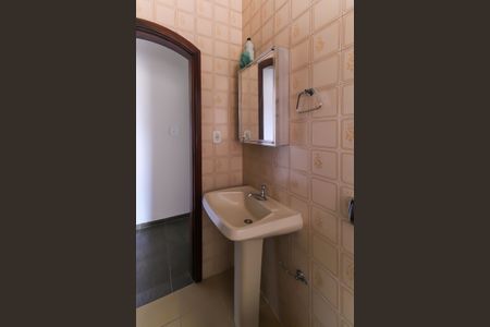 Casa à venda com 163m², 3 quartos e 2 vagasBanheiro Social