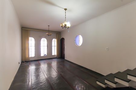 Casa à venda com 163m², 3 quartos e 2 vagasSala