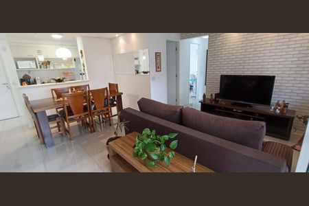 Apartamento à venda com 70m², 2 quartos e 1 vaga Apartamento à venda com 70m², 2 quartos e 1 vagaSala