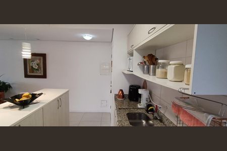 Apartamento à venda com 70m², 2 quartos e 1 vaga Apartamento à venda com 70m², 2 quartos e 1 vagaCozinha