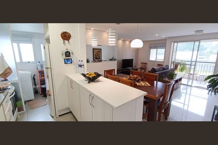 Apartamento à venda com 70m², 2 quartos e 1 vaga Apartamento à venda com 70m², 2 quartos e 1 vagaSala