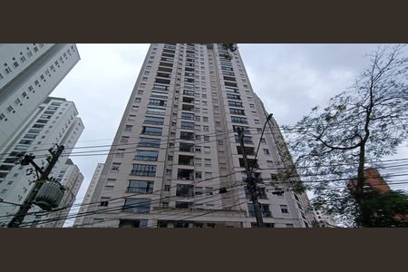 Apartamento à venda com 70m², 2 quartos e 1 vaga Apartamento à venda com 70m², 2 quartos e 1 vagaFachada