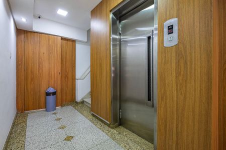 Apartamento à venda com 100m², 3 quartos e sem vagaÁrea comum