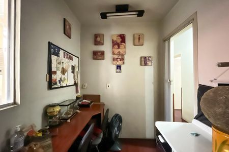 Apartamento à venda com 180m², 4 quartos e 2 vagas Apartamento à venda com 180m², 4 quartos e 2 vagasQuarto 1
