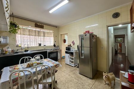 Apartamento à venda com 180m², 4 quartos e 2 vagas Apartamento à venda com 180m², 4 quartos e 2 vagasCozinha