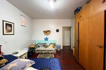 Apartamento à venda com 180m², 4 quartos e 2 vagas Apartamento à venda com 180m², 4 quartos e 2 vagasQuarto 2