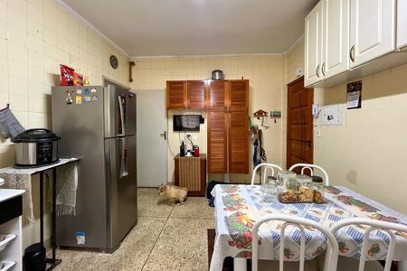 Apartamento à venda com 180m², 4 quartos e 2 vagas Apartamento à venda com 180m², 4 quartos e 2 vagasCozinha