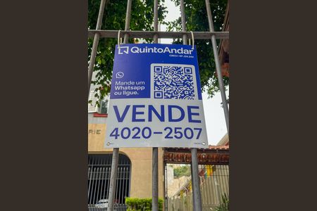 Apartamento à venda com 180m², 4 quartos e 2 vagas Apartamento à venda com 180m², 4 quartos e 2 vagasPlaca