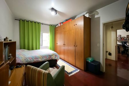 Apartamento à venda com 180m², 4 quartos e 2 vagas Apartamento à venda com 180m², 4 quartos e 2 vagasSuíte