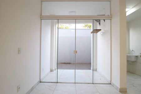 Apartamento para alugar com 72m², 1 quarto e 1 vagaSala
