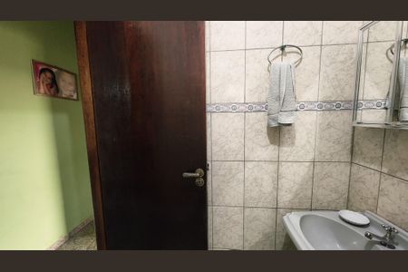 Casa à venda com 450m², 4 quartos e sem vaga Casa à venda com 450m², 4 quartos e sem vagaBanheiro Social