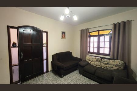 Casa à venda com 450m², 4 quartos e sem vaga Casa à venda com 450m², 4 quartos e sem vagaSala