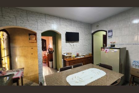 Casa à venda com 450m², 4 quartos e sem vaga Casa à venda com 450m², 4 quartos e sem vagaCozinha