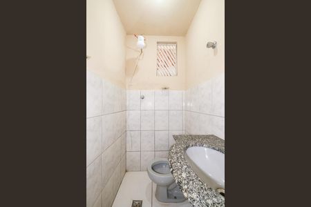Banheiro de kitnet/studio para alugar com 1 quarto, 25m² em Sagrada Família, Belo Horizonte