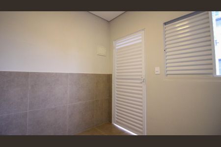 Cozinha de casa de condomínio para alugar com 1 quarto, 45m² em Vila Bela, São Paulo