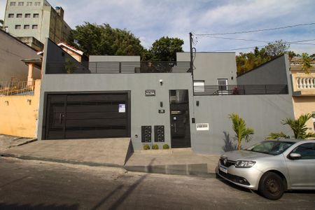 Casa de condomínio para alugar com 45m², 1 quarto e sem vaga Casa de condomínio para alugar com 45m², 1 quarto e sem vagaFachada