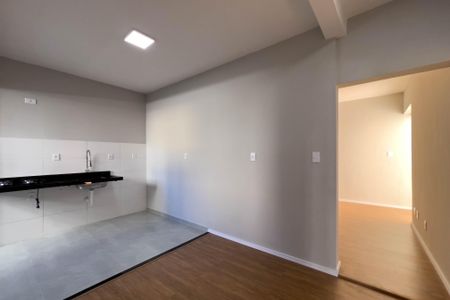 Apartamento à venda com 78m², 2 quartos e sem vagaCozinha e área de serviço