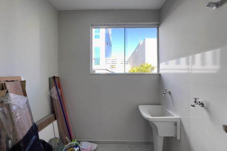 Apartamento à venda com 78m², 2 quartos e sem vagaCozinha e área de serviço