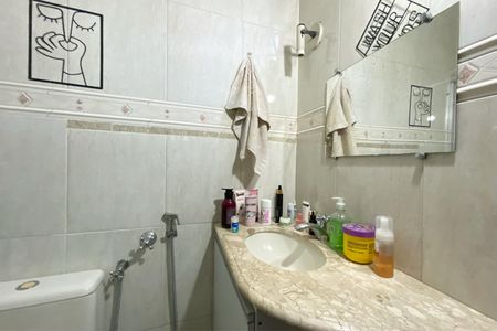 Apartamento à venda com 92m², 3 quartos e 1 vaga Apartamento à venda com 92m², 3 quartos e 1 vagaBanheiro da Suíte