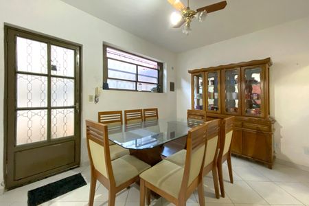 Apartamento à venda com 92m², 3 quartos e 1 vaga Apartamento à venda com 92m², 3 quartos e 1 vagaSala de Jantar