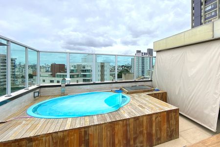 Apartamento à venda com 155m², 3 quartos e 2 vagasPiscina