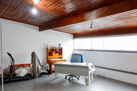 Casa à venda com 222m², 3 quartos e 2 vagas Casa à venda com 222m², 3 quartos e 2 vagasSacada