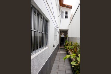 Casa à venda com 222m², 3 quartos e 2 vagas Casa à venda com 222m², 3 quartos e 2 vagasCorredor