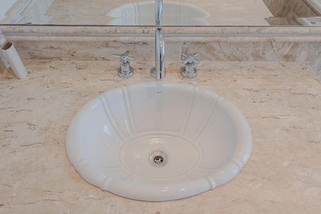 Apartamento à venda com 110m², 4 quartos e 5 vagasBanheiro da Suíte 1