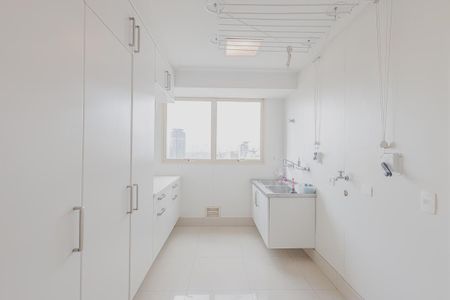 Apartamento à venda com 110m², 4 quartos e 5 vagasÁrea de Serviço