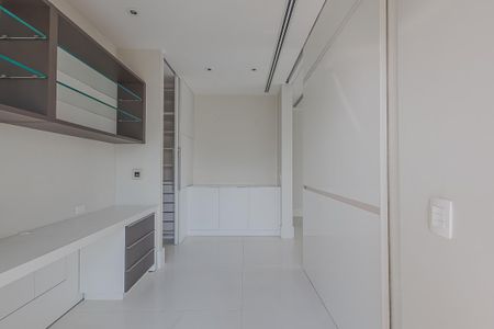 Apartamento à venda com 110m², 4 quartos e 5 vagasSuíte 3